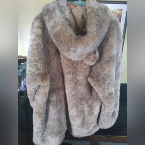 African Golden Cat Luxe Classic Faux Fur Coat / Womens Size XL by Spirithoods - Picture 2 of 4